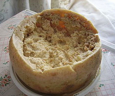 Итальянский сыр Касу Марцу